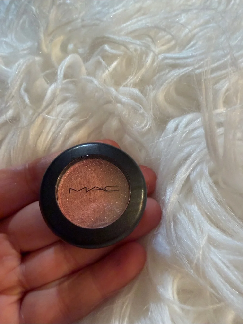 MAC Cosmetics Shimmering Peach Single Eyeshadow